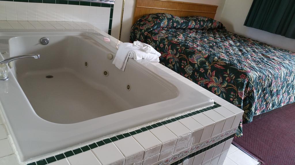 Seaway MotelRoosevelt Park エクステリア 写真